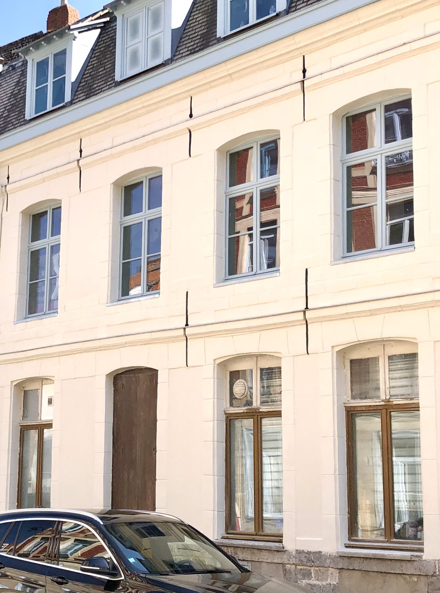 ravalement-de-facade-dune-maison-de-maitre-a-lille-apres